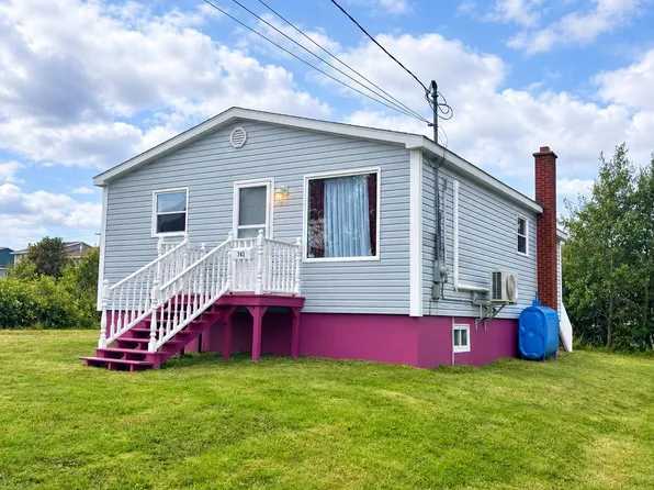 743 Maple St, New Waterford, NS B1H 3R6