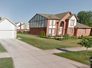 4083 Morningdale Dr, Troy, MI 48085