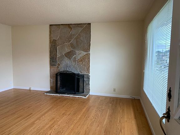 2nd image of 1043 Miller Ave