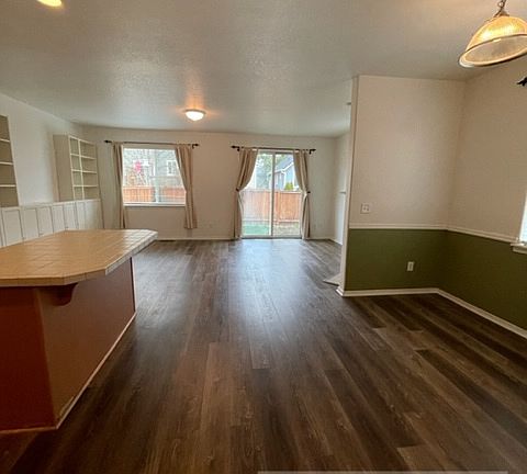 5th image of 21847 SW Vintner Ln