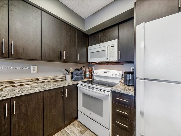 4th image of 1280 S Alhambra Cir APT 1217