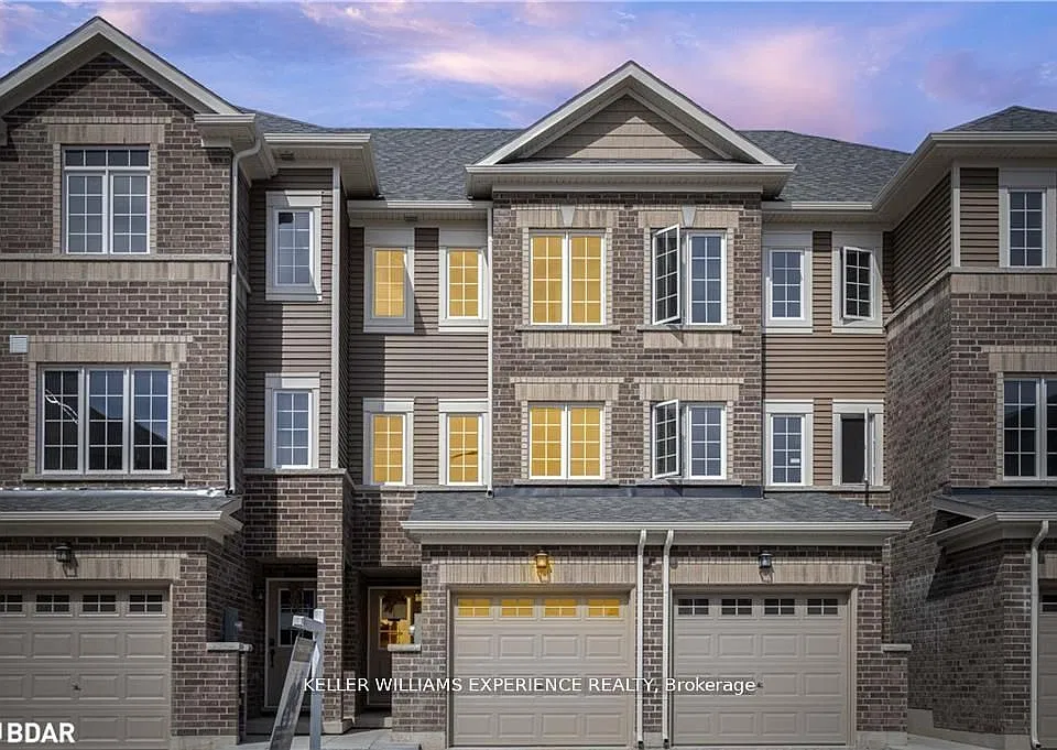 47 Pumpkin Corner Cres