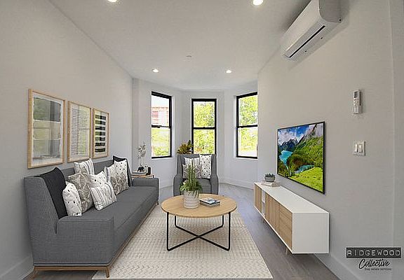 2nd image of 1483 Jefferson Ave