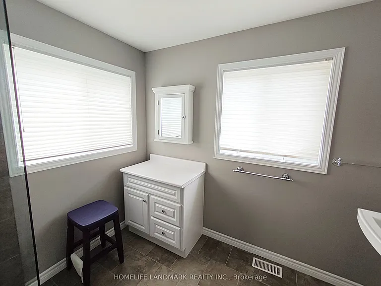 8 Opal Ln — Photo 9