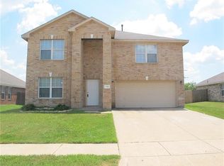 7106 Lake Jackson Dr, Arlington, TX 76002
