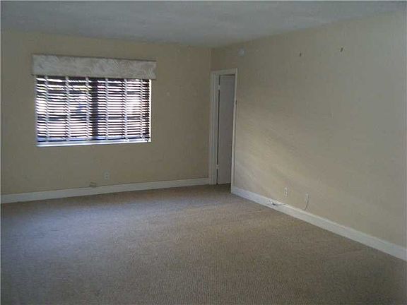 5th image of 2426 SE Seventeen Street Cswy #109A