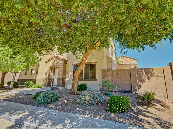 3rd image of 1346 E Dunbar Dr