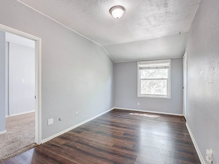 3657 S King St — Photo 4