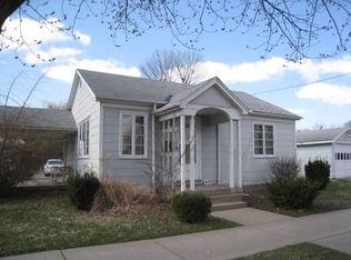 415 N 25th St, Quincy, IL 62301