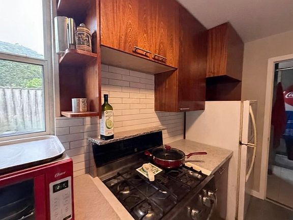 5th image of 14-3526 Holiday Rd