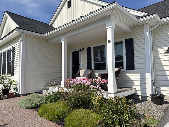 3rd image of 48 Maxwell Woods Drive #48