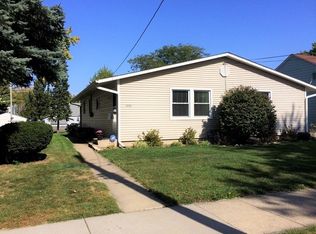 1209 Market St, Dekalb, IL 60115