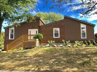 3232 Shoal Lake Dr, Lexington, KY 40515