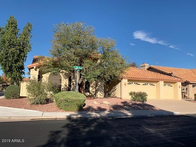 2nd image of 1056 W Iris Dr