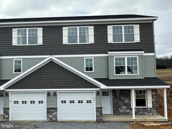 446 Smokering Dr Lot 54, Robesonia, PA 19551