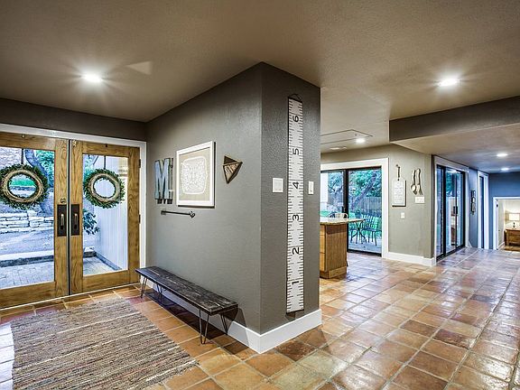 4th image of 10710 Dreamland Dr