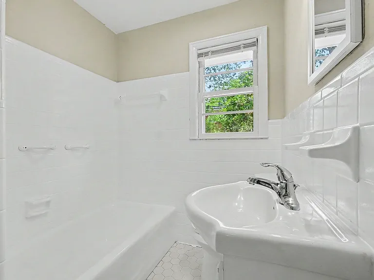 468 Taylor Street — Photo 18