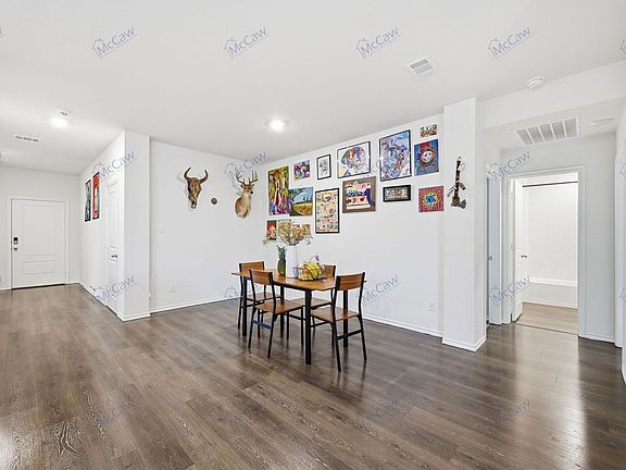 2nd image of 1212 Briar Hill Dr
