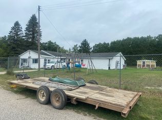 206 Dewey St, Harrison, MI 48625