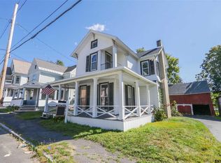 11 McElwain Ave, Amsterdam, NY 12010
