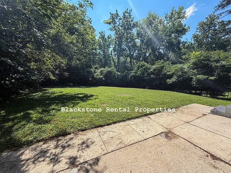 8702 Monsanto Dr — Photo 10