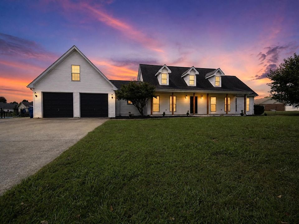 1st image of 305 Autumn Ridge Dr