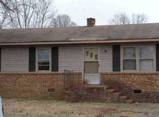 110 Henry St, Oxford, NC 27565