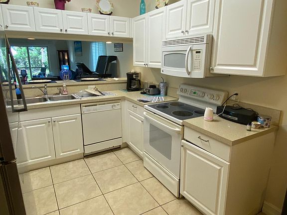 5th image of 7196 N Plum Tree Unit 316