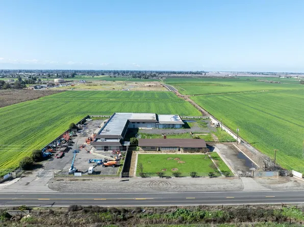 3943-3941 Roselle Ave, Modesto, CA 95357