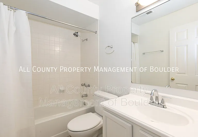 4670 White Rock Cir #8 — Photo 7