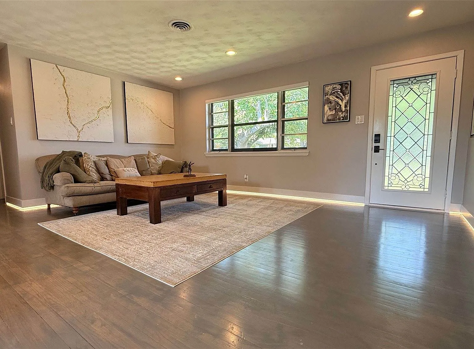 3 bed, 1500 sqft, $2,600 — Photo 4