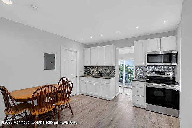 22 Navesink Ave — Photo 2