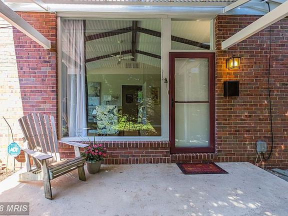 5th image of 3909 Kincaid Ter