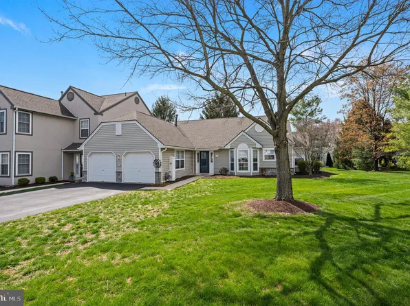 176 Hawthorne Ct, Wyomissing, PA 19610