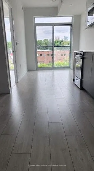 500 Dupont St #410 — Photo 12