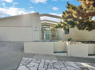 2577 Loring St, San Diego, CA 92109