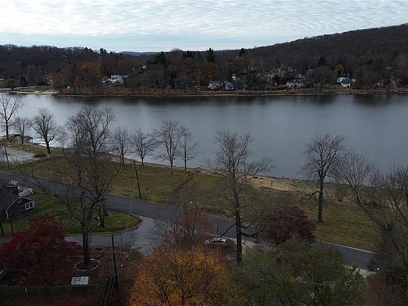 2nd image of 14 Hawthorne Road