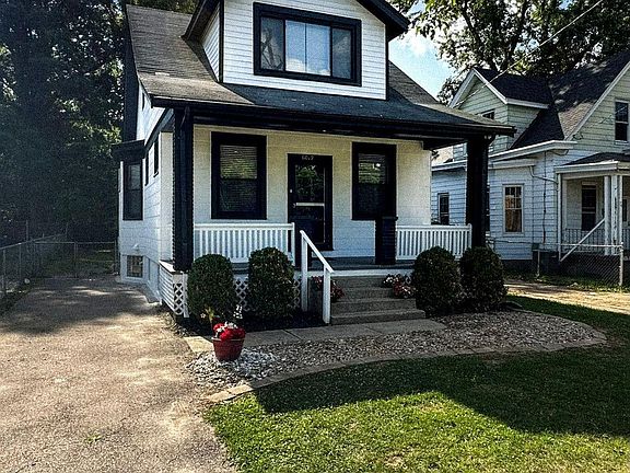2nd image of 6019 Lantana Ave