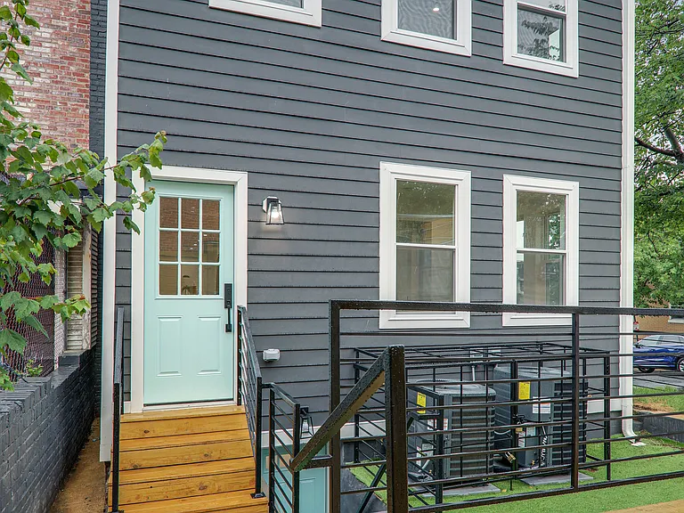 1600 Trinidad Ave NE #A — Photo 48