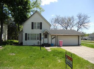 515 W Liberty St, Belding, MI 48809