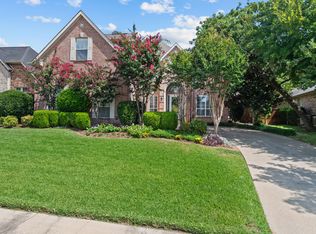 813 Edgewood Dr, Keller, TX 76248