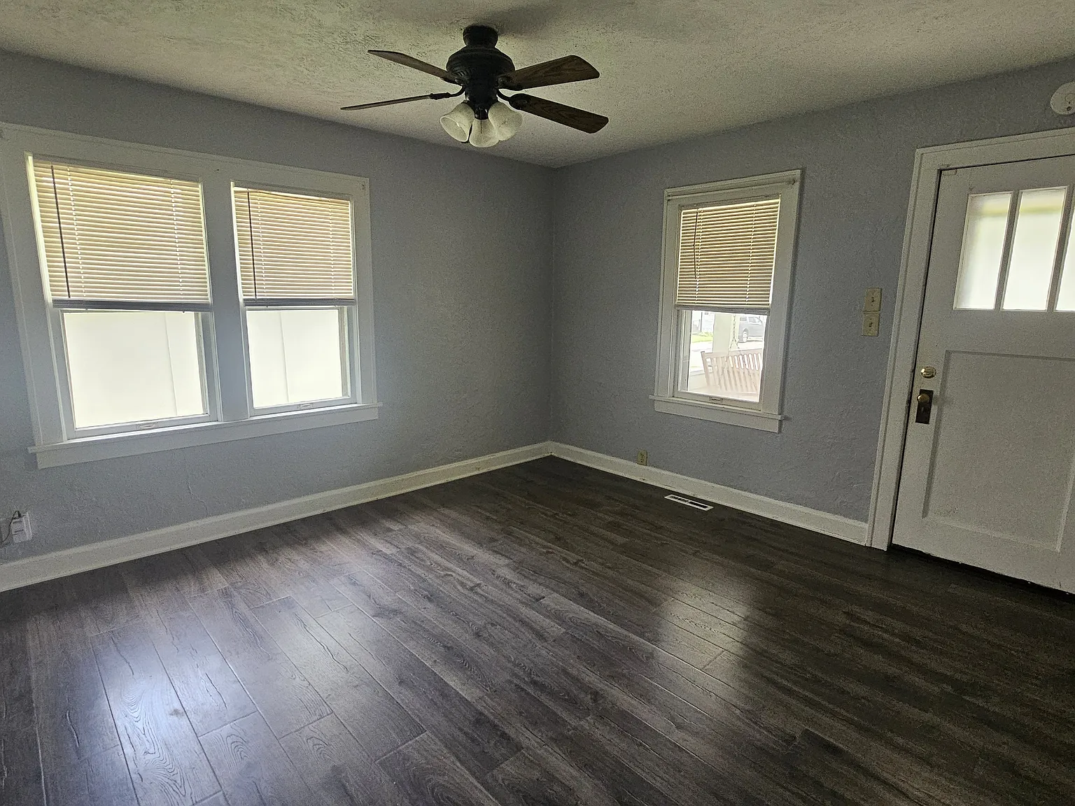 2 bed, 704 sqft, $1,395 — Photo 2