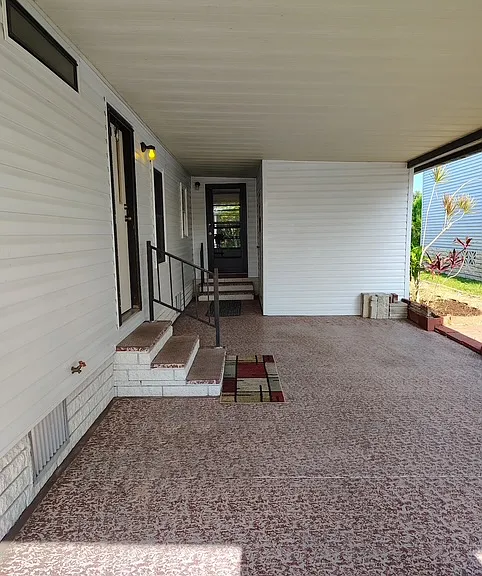 6855 Coconut Grove Cir — Photo 3