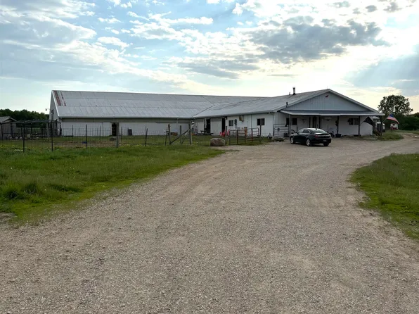 8680 Parks Rd, Ovid, MI 48866