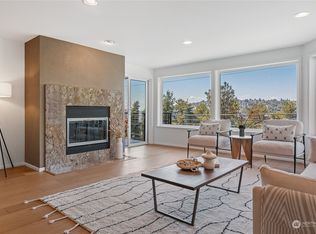 1028 Lakeview Blvd E APT 3, Seattle, WA 98102