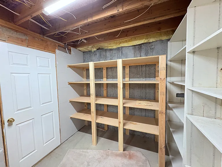 428 N 1200 E — Photo 61