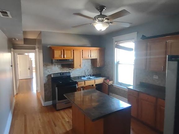 4th image of 1807 N Karlov Ave #2