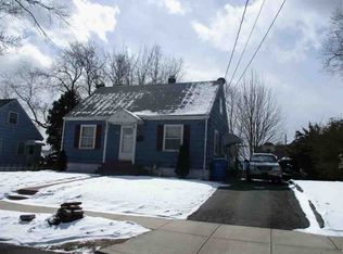 35 Grafton Rd, Hamden, CT 06517