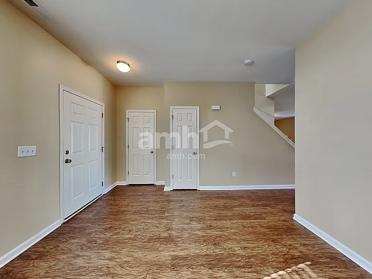 218 Spinel Ln — Photo 4