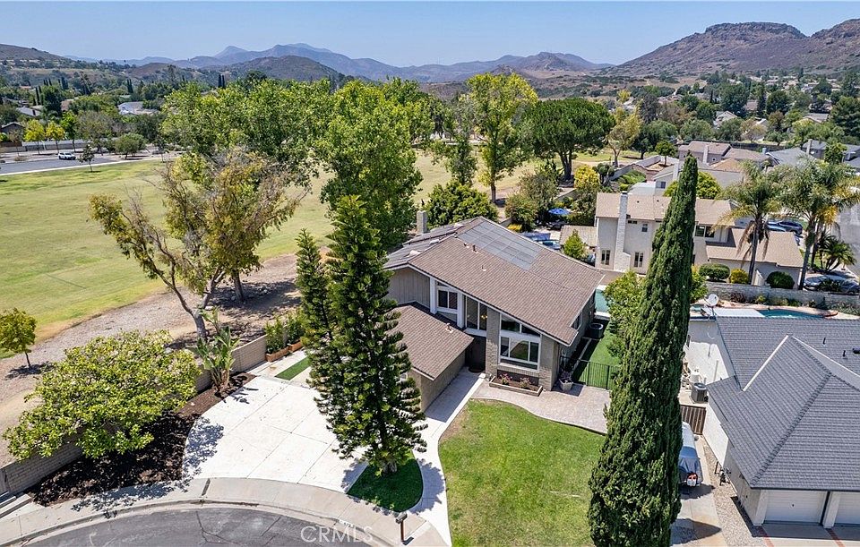 1st image of 672 Garland Ct